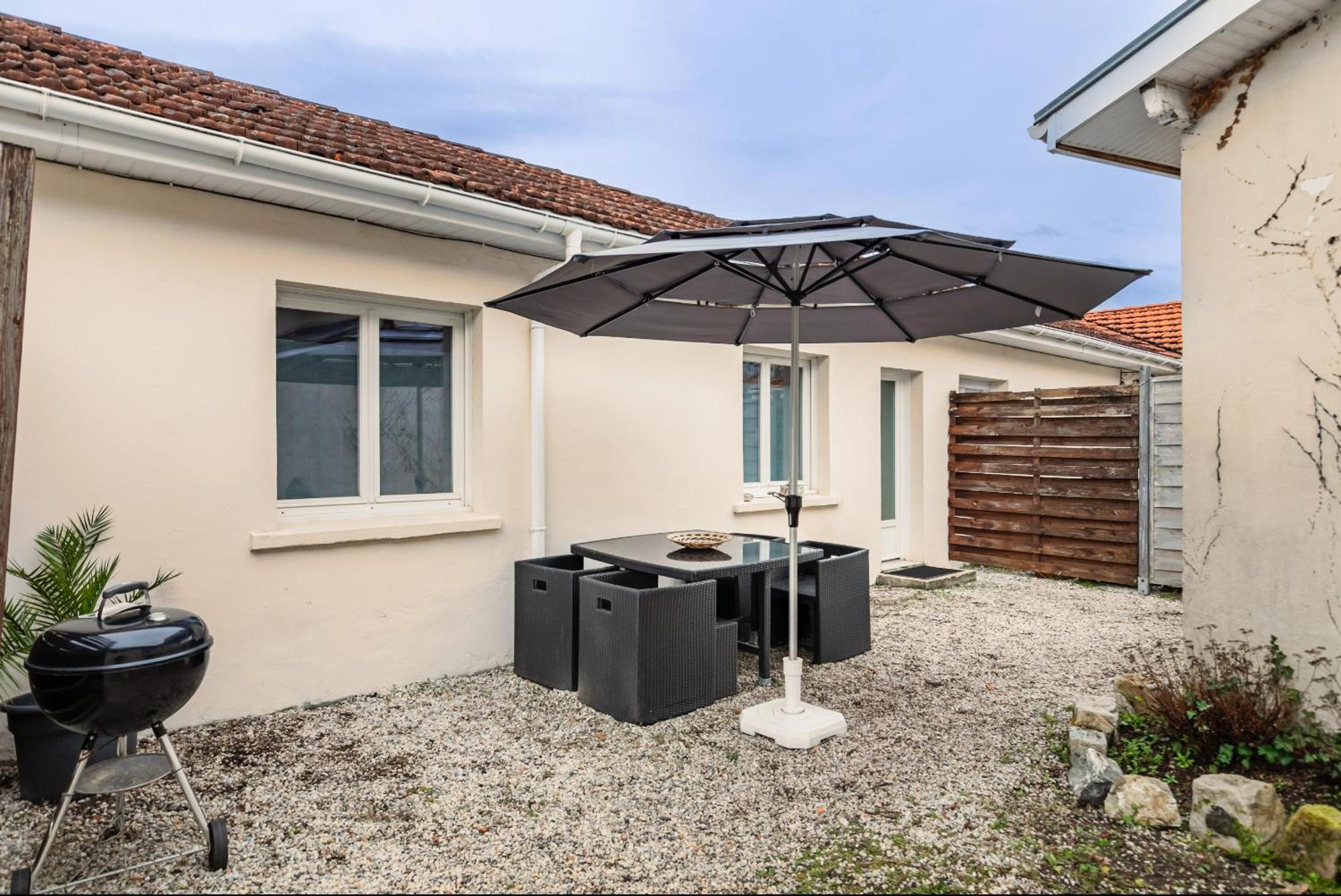فيلا Maisonnette Jardin Merignac المظهر الخارجي الصورة
